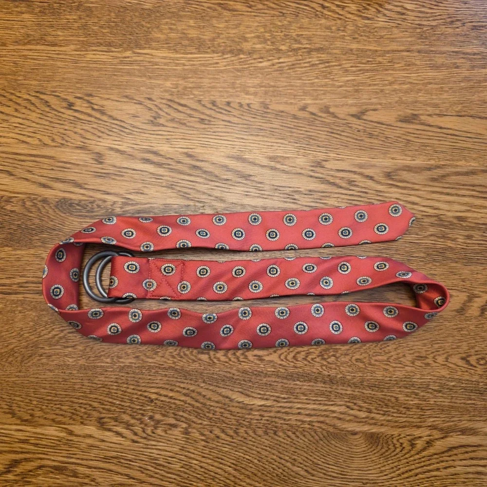 Lands End 100% Silk Belt Womens Pink Silk Medallion D-Ring Tie Small (28-30)